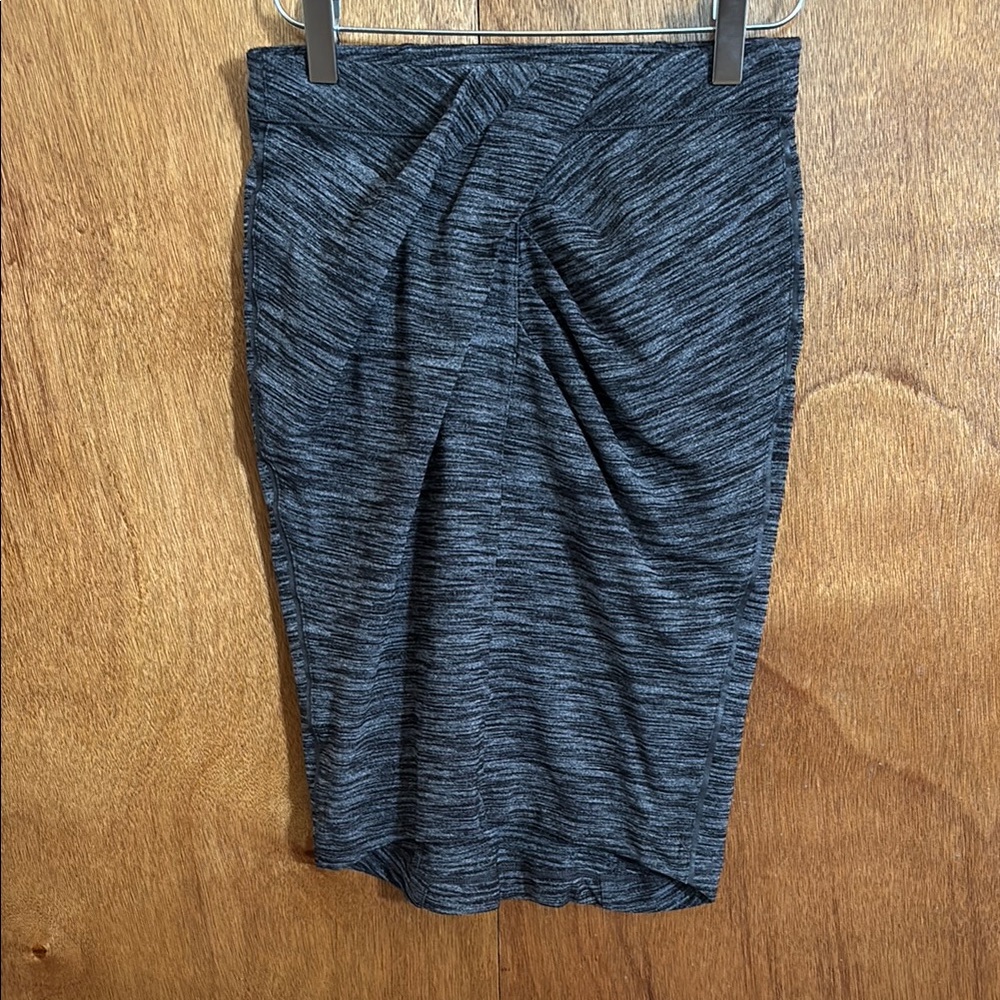 Lululemon Athletica Gray Ruched Pencil Skirt
